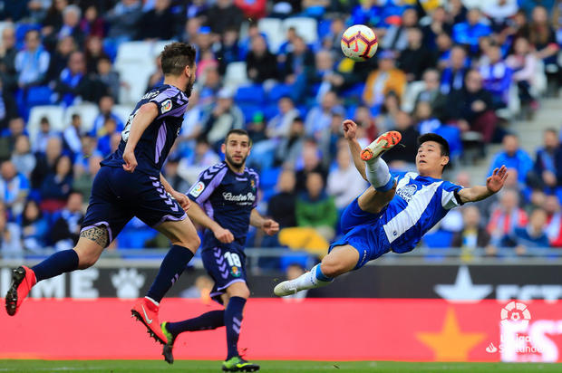 凯恩回归赛场，赛况扑朔迷离首场状态亮眼，G2观众沸腾！